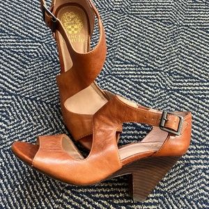 Vince Camuto Pacley Sandal size 7.5B